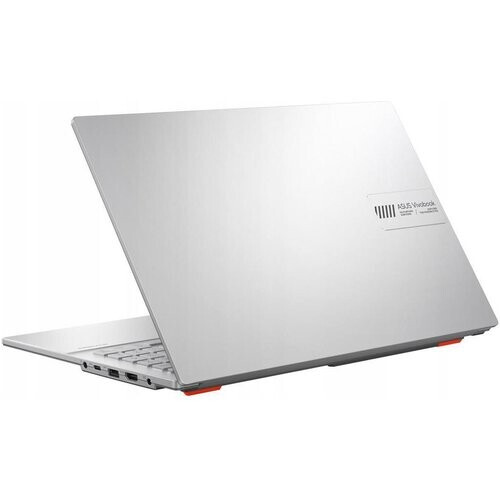 Asus Vivobook Go 15 E1504FA-NJ311W 15" Ryzen 5 2 GHz - SSD 512 GB - 16GB QWERTY - Spaans Tweedehands