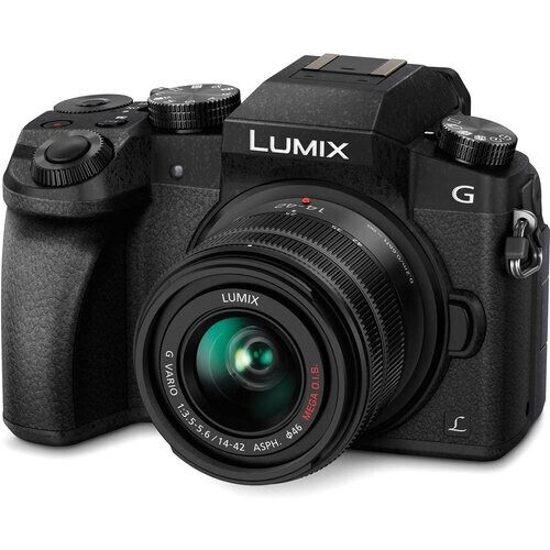 Hybride camera Lumix DMC-GH4 - Zwart + Panasonic G Vario 14-42mm f/3.5-5.6 ASPH. POWER O.I.S. f/3.5-5.6 Tweedehands