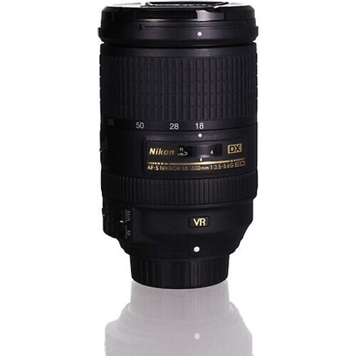 Nikon AF-S DX NIKKOR 18-300 mm F3.5-5.6 ED G VR 77 mm filter (geschikt voor Nikon F) zwart Tweedehands