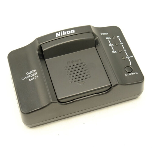 Nikon MH-21 - Quick Charger - EN-EL4(a) Accu - Occasion Tweedehands