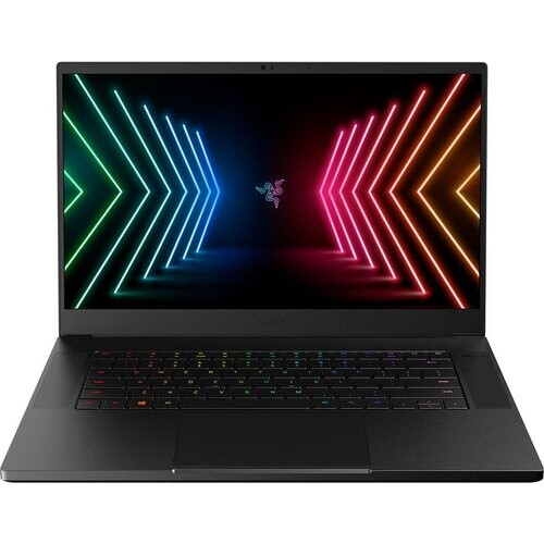 Razer Blade 15 Advanced RZ09-0421EFD3-R3F1 15" Core i7 2.4 GHz - SSD 1000 GB - 16GB - NVIDIA GeForce RTX 3060 AZERTY - Frans Tweedehands