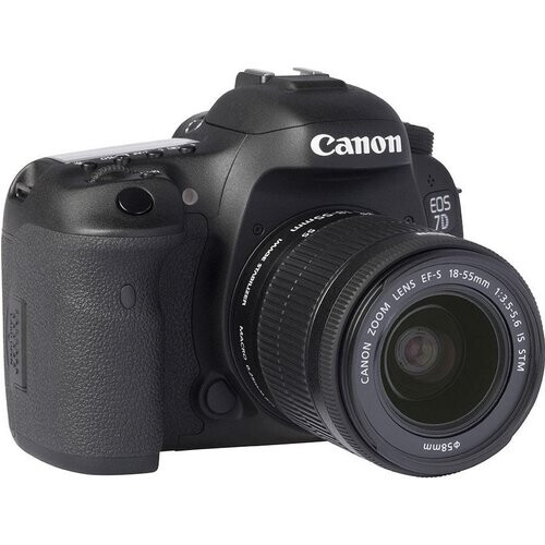 Reflex Canon EOS 7D - Zwart + Lens 18-55mm f/3.5-5.6ISSTM Tweedehands