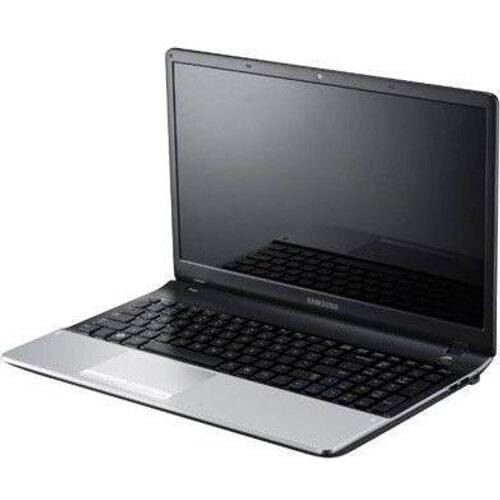 Samsung NP300E5C 15" Core i3 2.3 GHz - HDD 250 GB - 4GB AZERTY - Frans Tweedehands