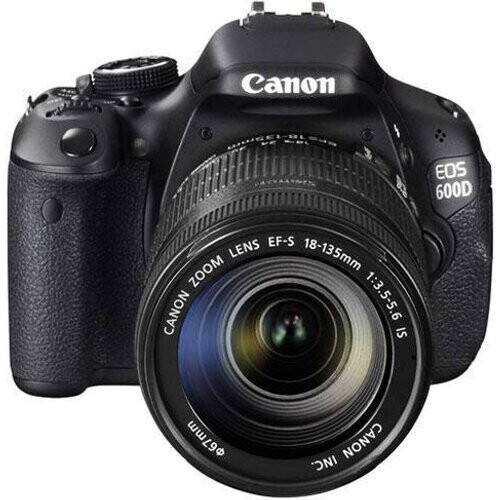 Spiegelreflexcamera EOS 600D - Zwart + Canon Zoom Lens EF-S 18-135mm f/3.5-5.6 IS 18-135mm Tweedehands