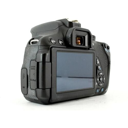 Spiegelreflexcamera EOS 650D - Zwart + Canon Zoom Lens EF-S 18-55mm f/3.5-5.6 IS STM III f/3.5-5.6 Tweedehands
