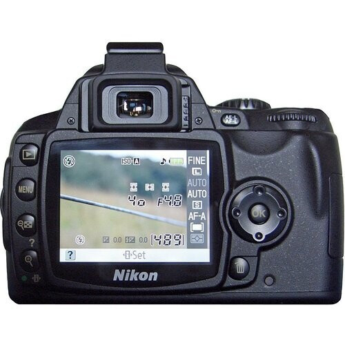 Spiegelreflexcamera D40 - Zwart + Nikon AF-S DX Nikkor 18-55mm f/3.5-5.6G ED II f/3.5-5.6 Tweedehands