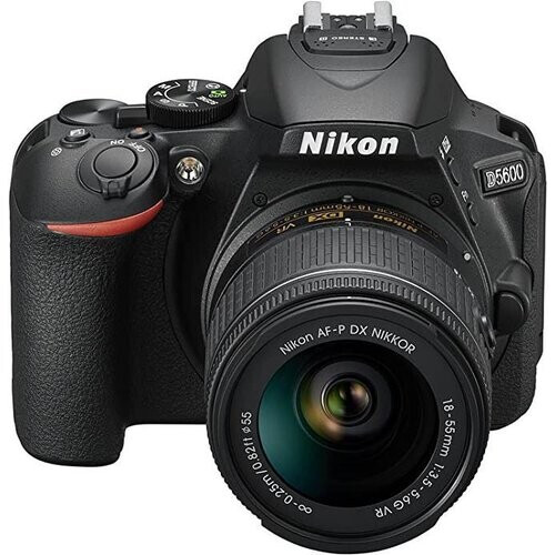 Spiegelreflexcamera D5600 - Zwart + Nikon AF-P DX Nikkor 18-55mm f/3.5-5.6G VR f/3.5-5.6 Tweedehands